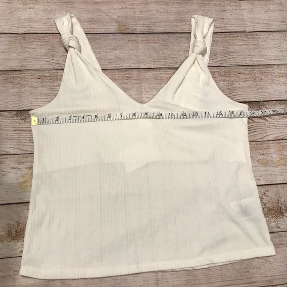🌻 2 for $10 NWT H&M Knotted Strap Tank Size L - Picture 7 of 8